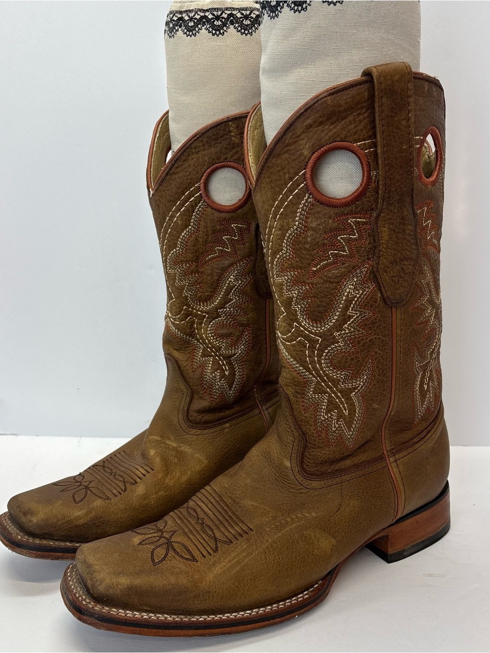 Los Altos Western Honey Tan Embroidered Men’s Western Boots 7.5 EE Rodeo Toe EUC